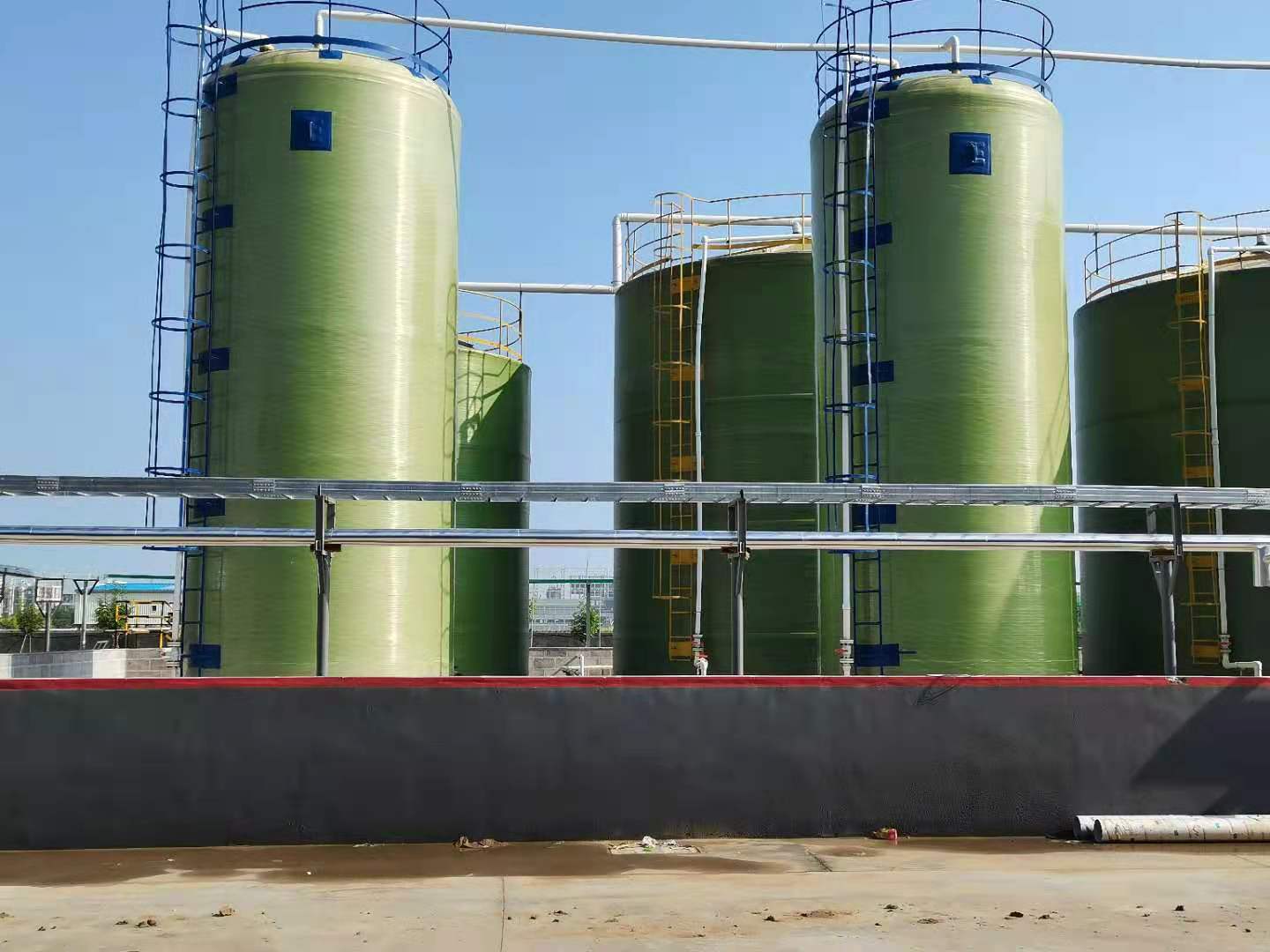 玻璃鋼儲(chǔ)存罐