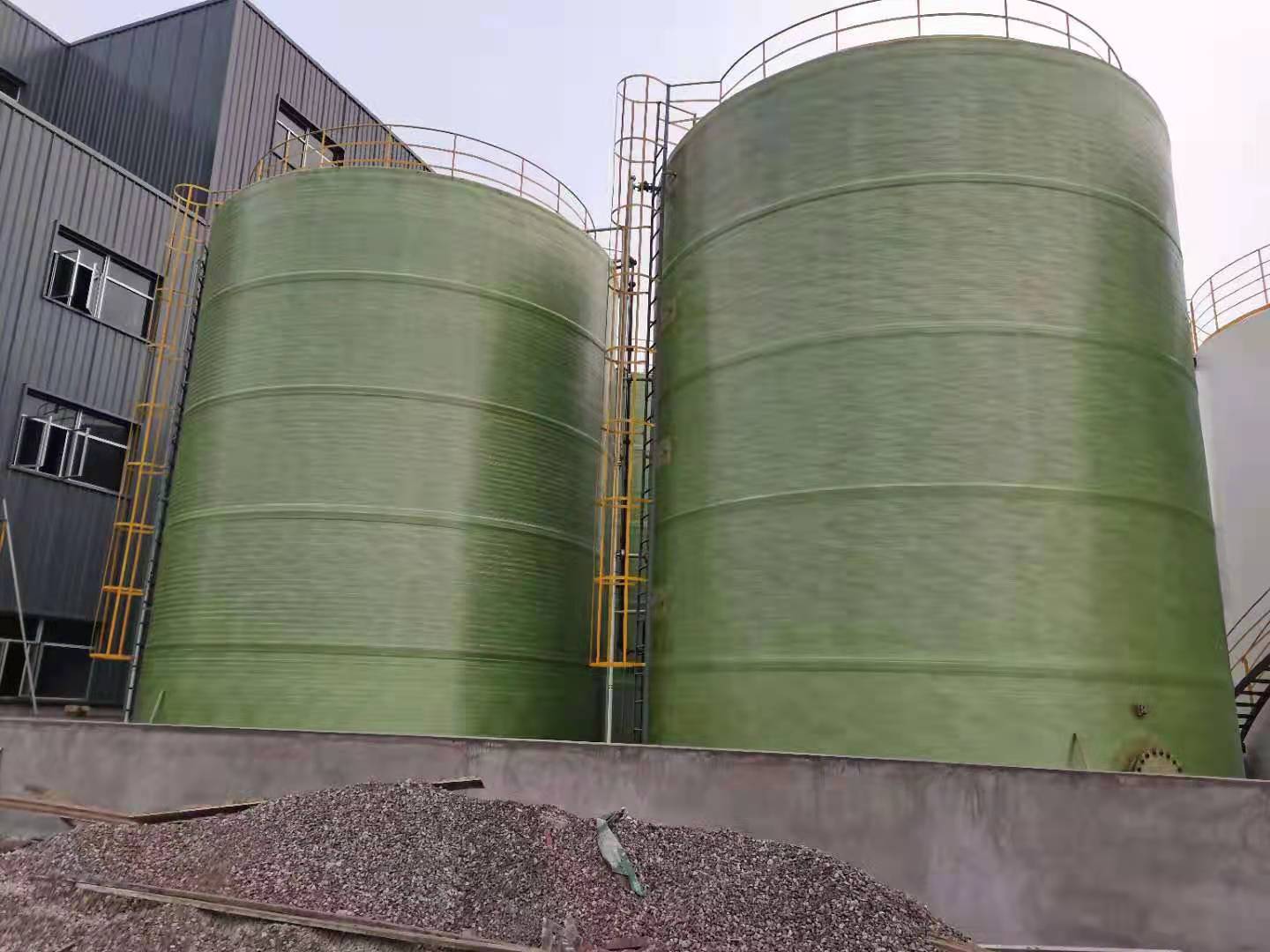 玻璃鋼儲(chǔ)存罐